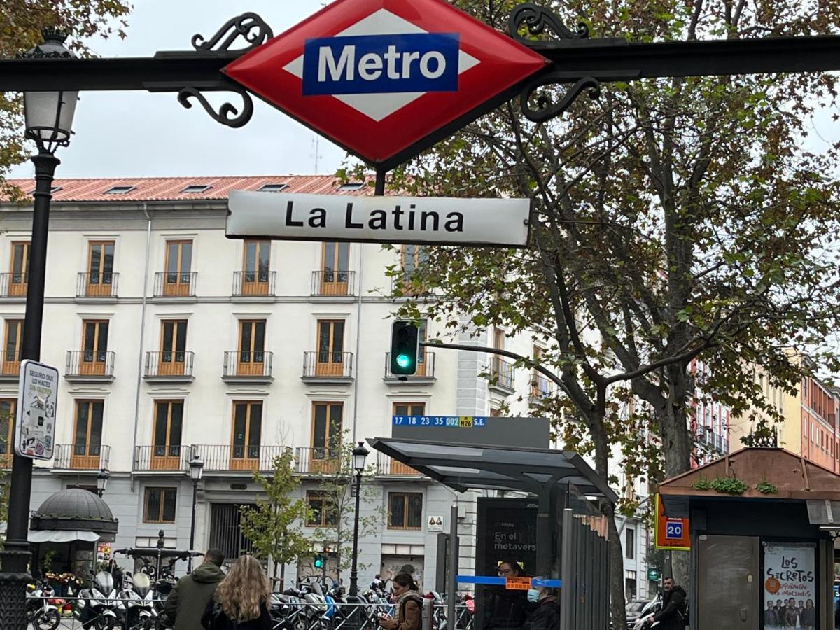 Carlos4 Plaza Mayor Мадрид Экстерьер фото
